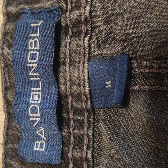 Bandolino Women's Black Demin Jeans - Picture 5 of 9